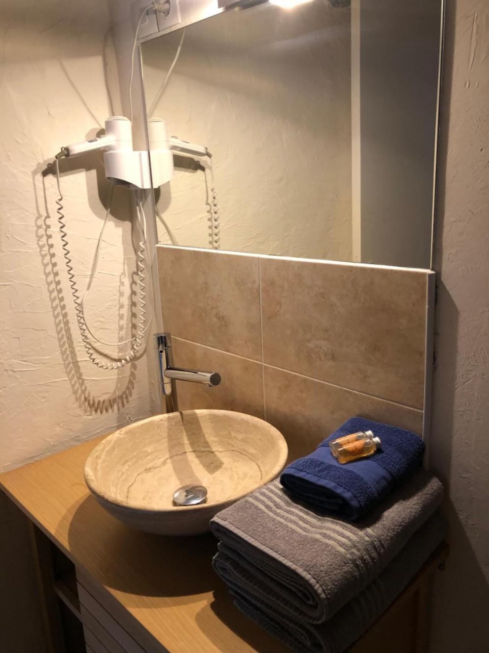 Cal Xandera Hotel Angoustrine Buitenkant foto